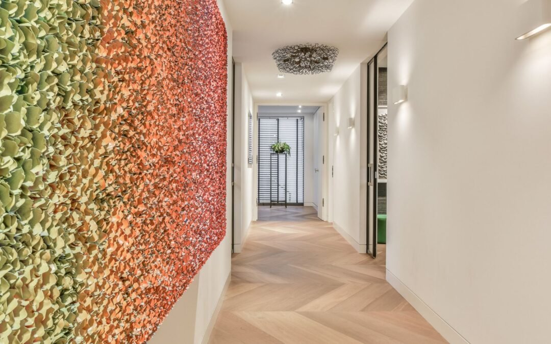 Alijardín transforma los pasillos en “Corredores Verdes”: nueva propuesta de paisajismo interior para hoteles y edificios corporativos